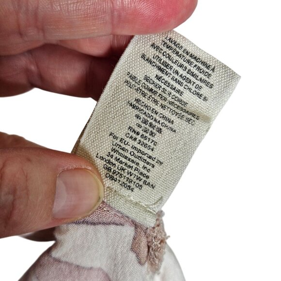 Free People Floral High-Low Tunic Blouse Pockets Flowy Gauzy Keyhole Neck Pink M - Picture 8 of 12